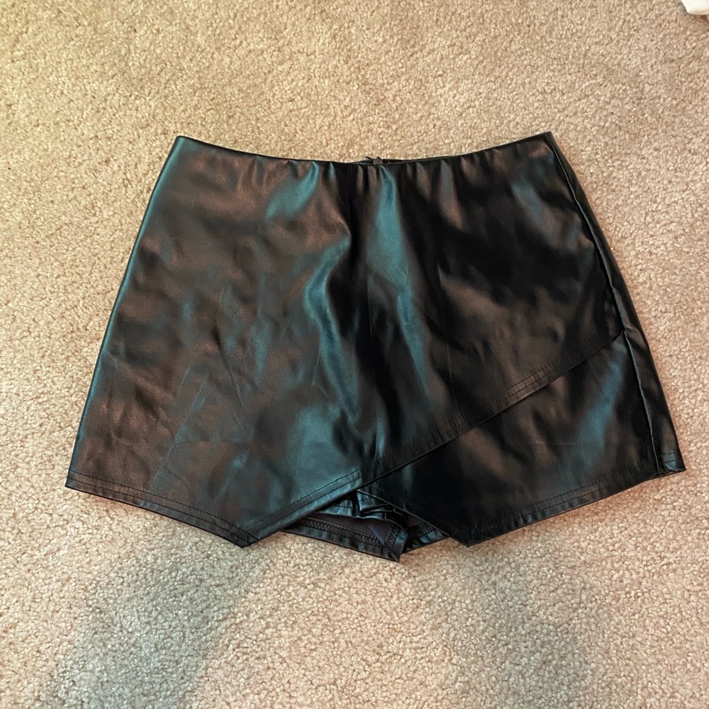 faux leather skort